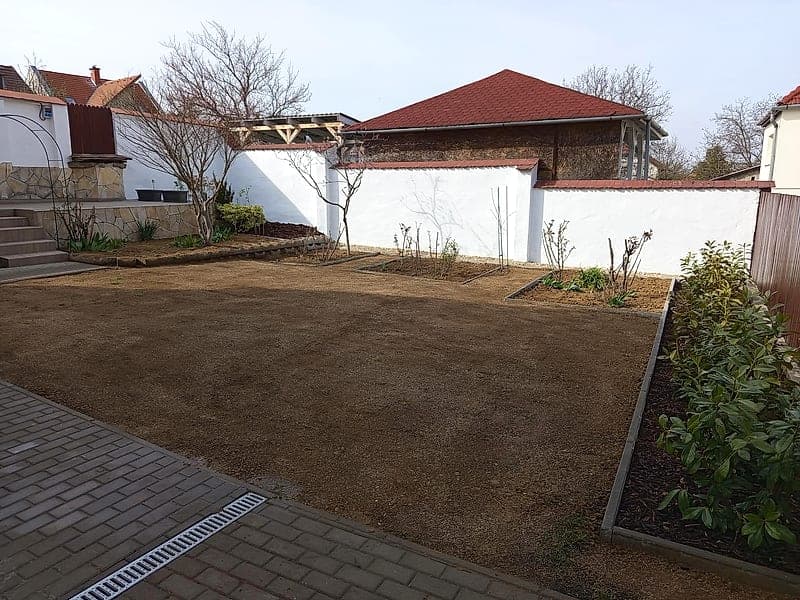 Kert előkészítés és talajmunka